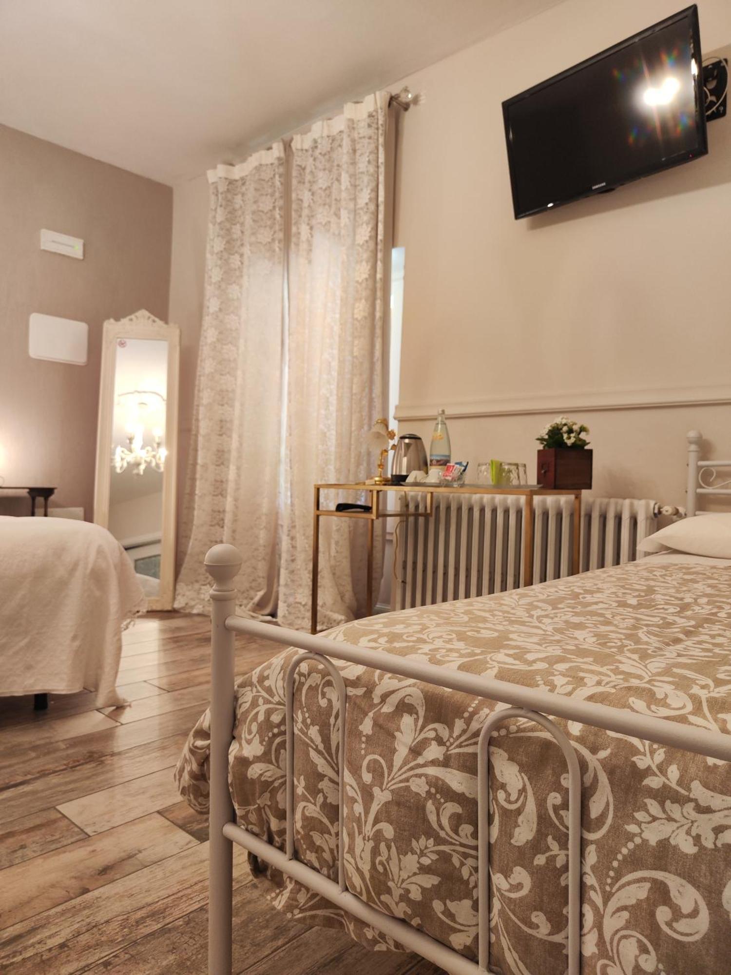Garda Relais Antica Romelia Bed & Breakfast Montichiari Luaran gambar