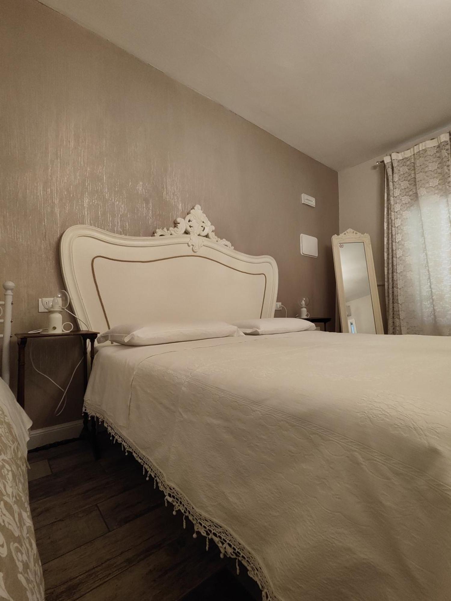 Garda Relais Antica Romelia Bed & Breakfast Montichiari Luaran gambar
