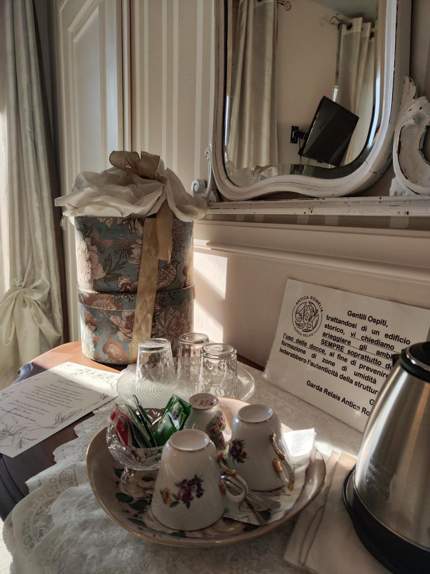 Garda Relais Antica Romelia Bed & Breakfast Montichiari Luaran gambar