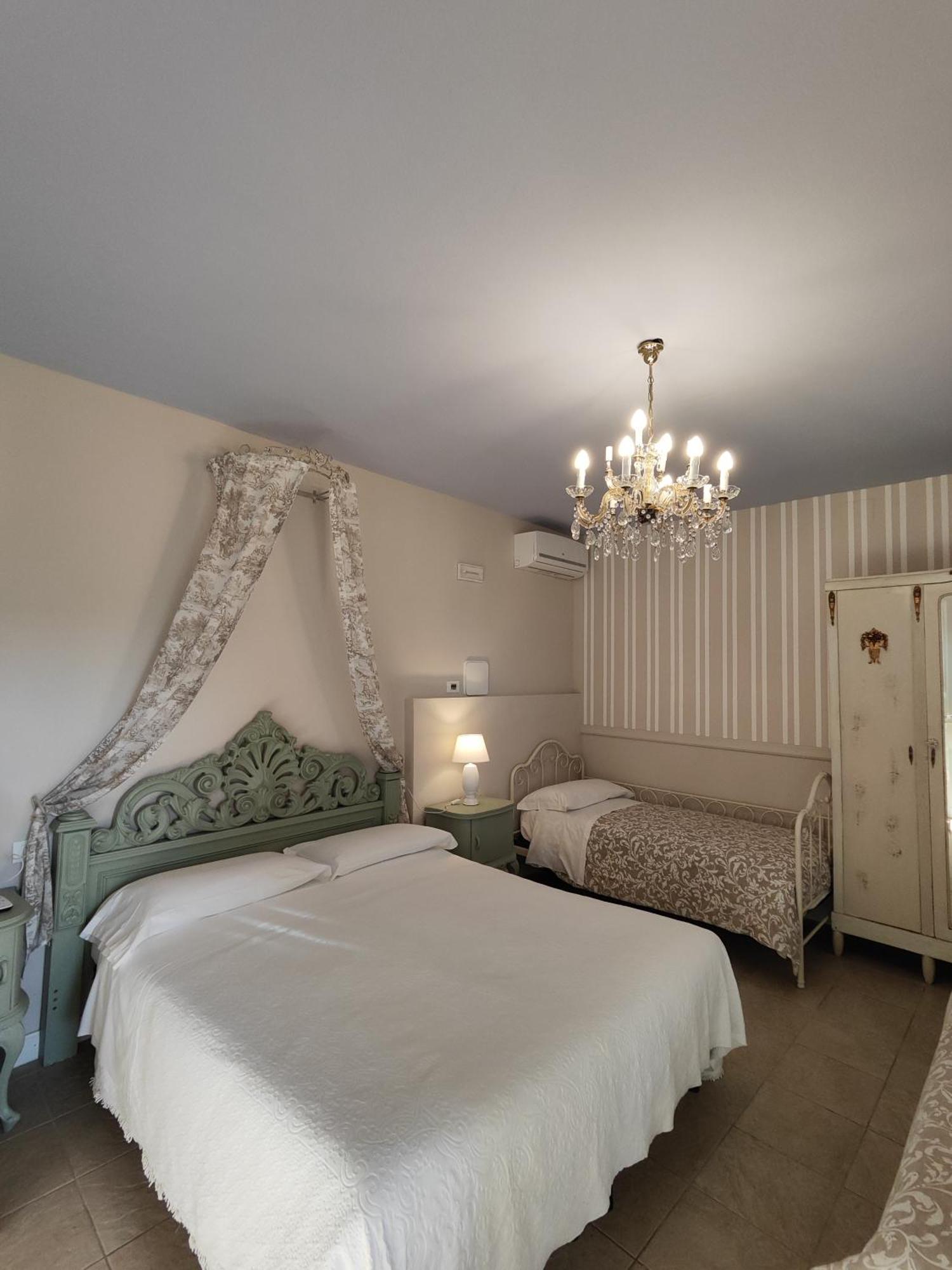 Garda Relais Antica Romelia Bed & Breakfast Montichiari Luaran gambar