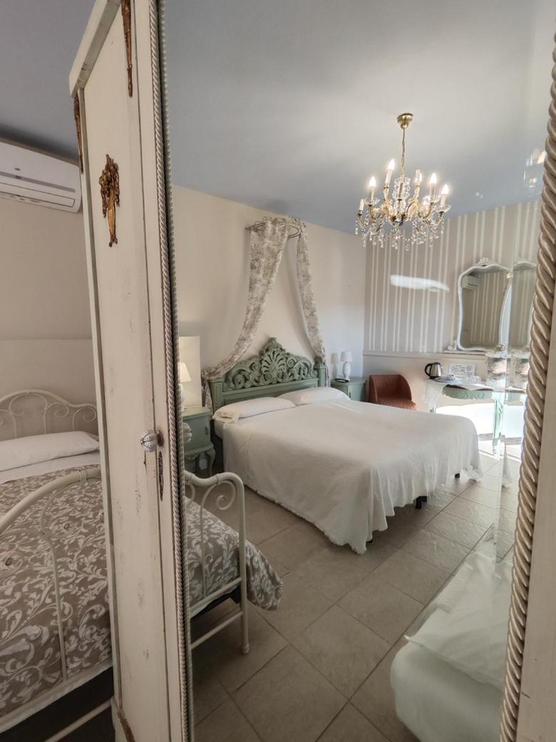 Garda Relais Antica Romelia Bed & Breakfast Montichiari Luaran gambar