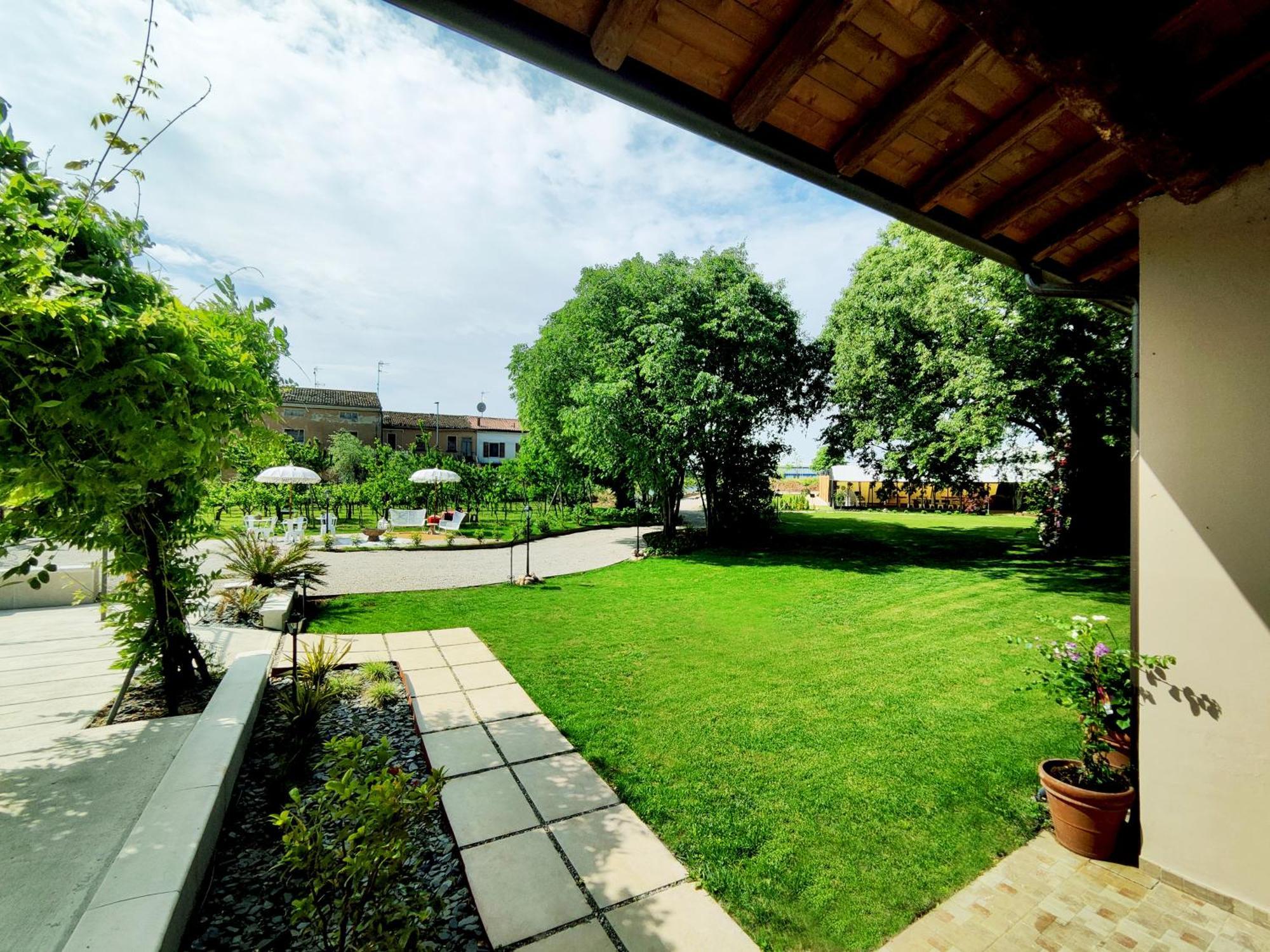 Garda Relais Antica Romelia Bed & Breakfast Montichiari Luaran gambar